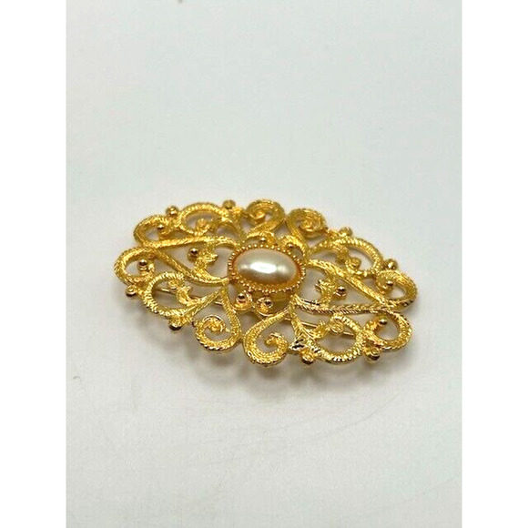 Vintage Scrolled Gold Tone Brooch with Faux Pearl Oval Brooch Pin - Picture 3 of 12